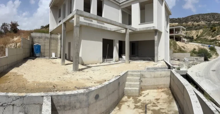 5 Bedroom House for Sale in Palodeia, Limassol District