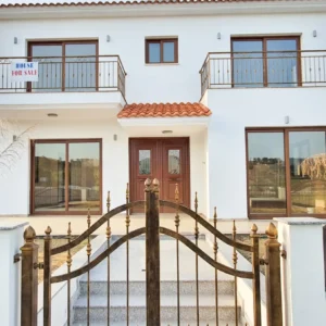4 Bedroom House for Sale in Eptagoneia, Limassol District