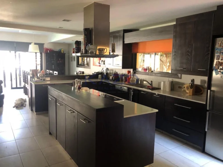 4 Bedroom House for Sale in Limassol – Agios Athanasios