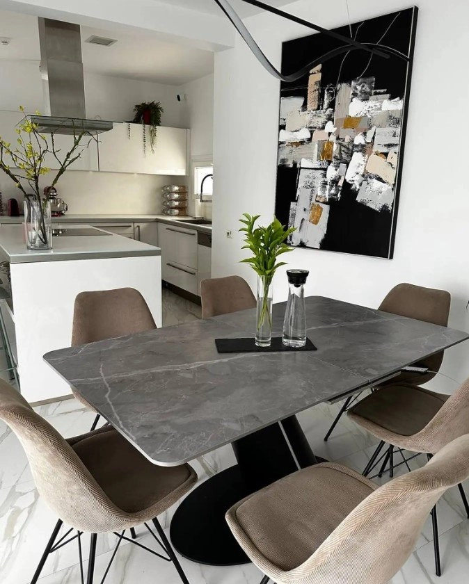 4 Bedroom House for Sale in Agios Tychonas, Limassol District