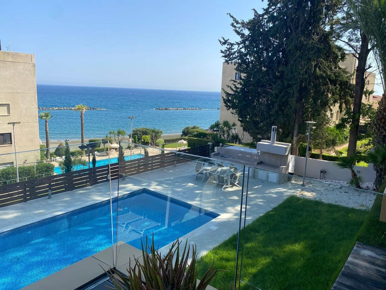3 Bedroom Apartment for Sale in Agios Tychonas, Limassol District