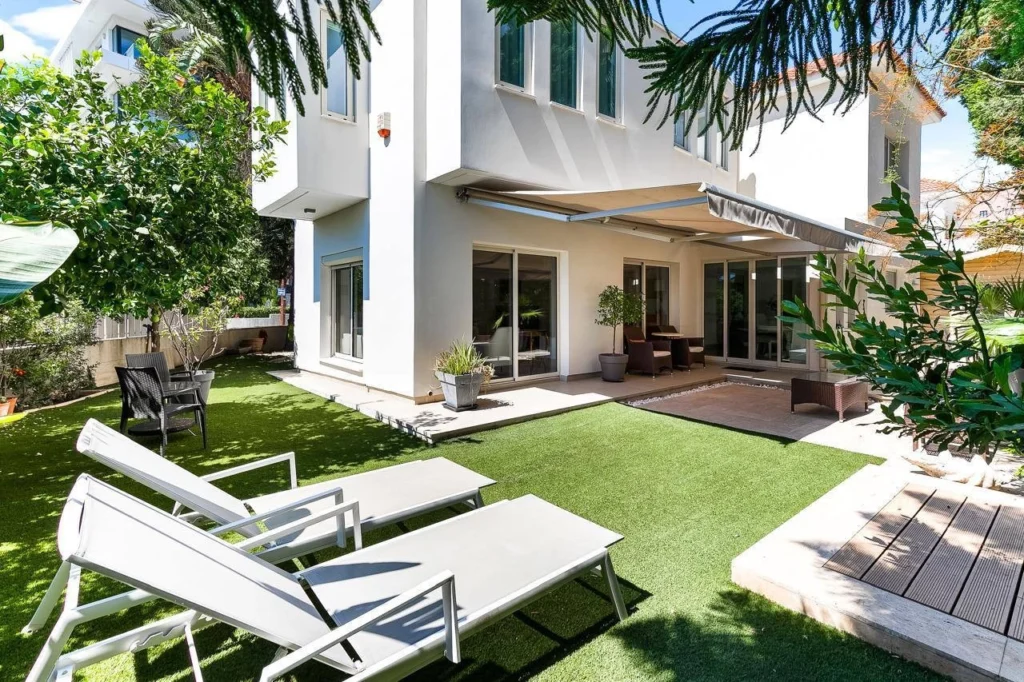 4 Bedroom House for Sale in Potamos Germasogeias, Limassol District