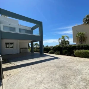 3 Bedroom Apartment for Sale in Larnaca District