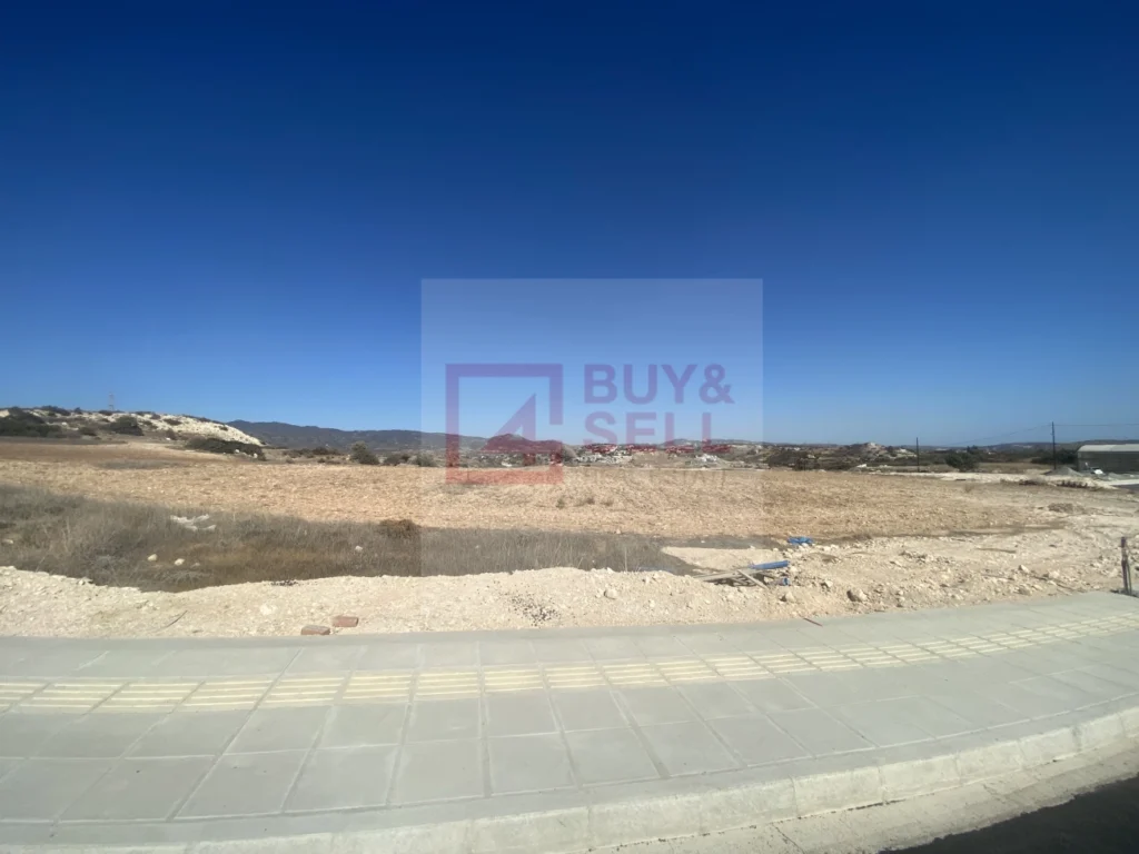 1,233m² Plot for Sale in Agios Tychonas, Limassol District