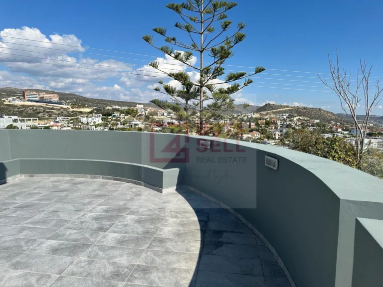 5 Bedroom House for Sale in Limassol – Agios Athanasios