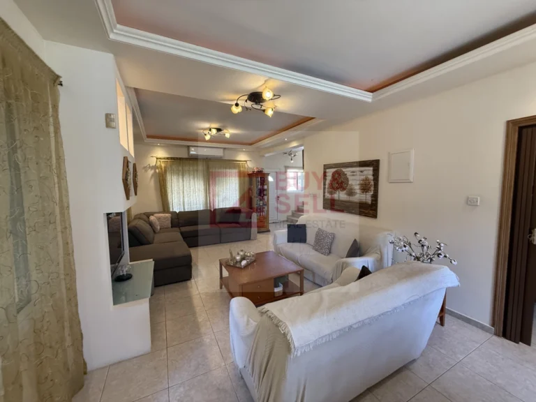 3 Bedroom House for Sale in Asomatos, Limassol District