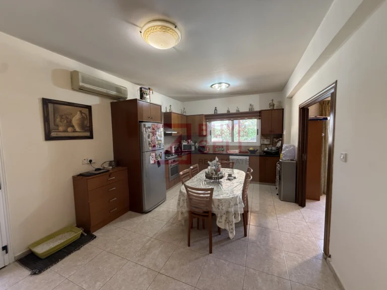 3 Bedroom House for Sale in Asomatos, Limassol District