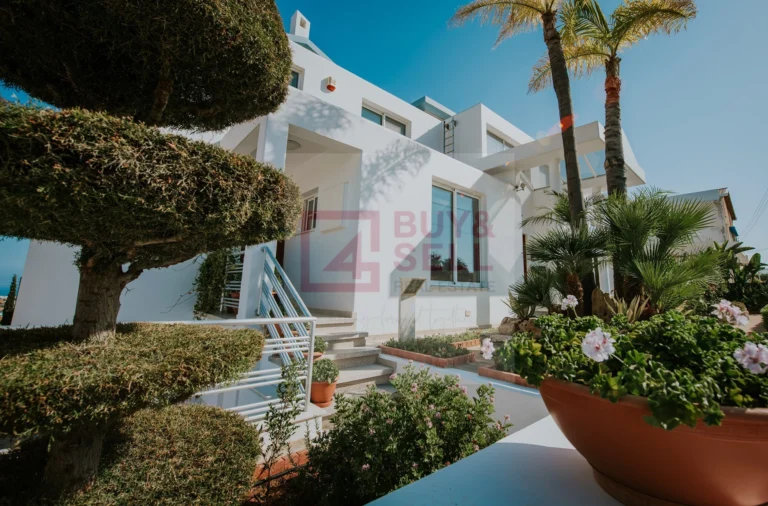 6+ Bedroom House for Sale in Limassol – Panthea