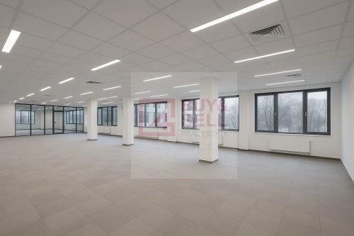 1760m² Office for Rent