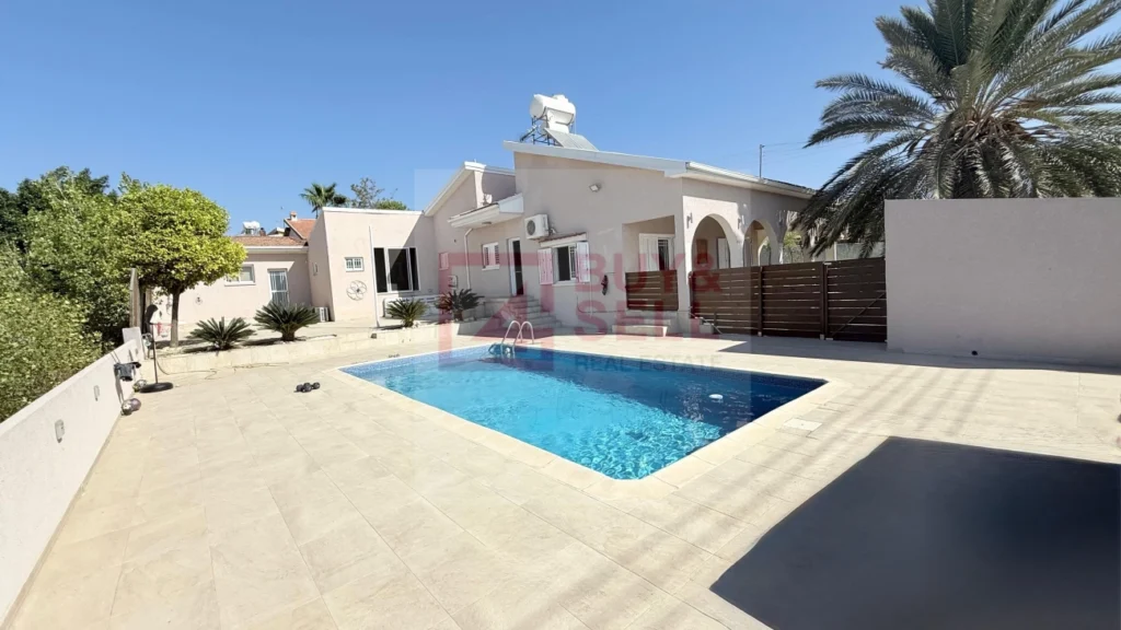 3 Bedroom House for Sale in Apesia, Limassol District