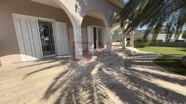 3 Bedroom House for Sale in Apesia, Limassol District