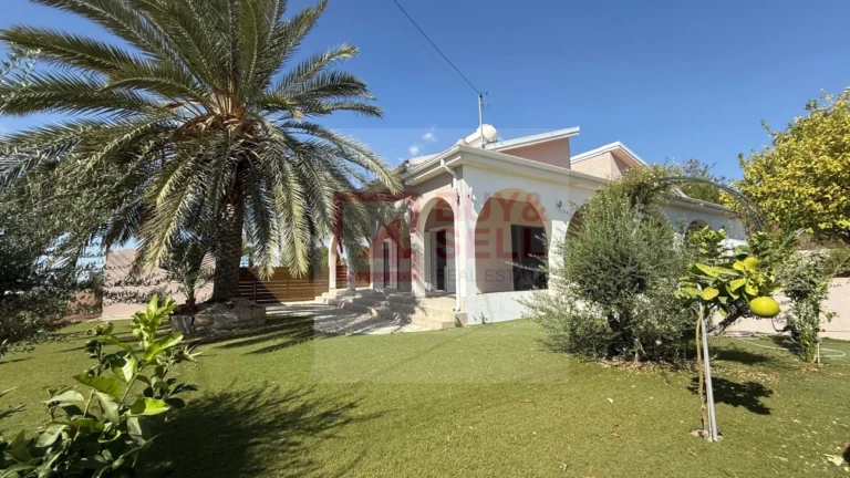 3 Bedroom House for Sale in Apesia, Limassol District