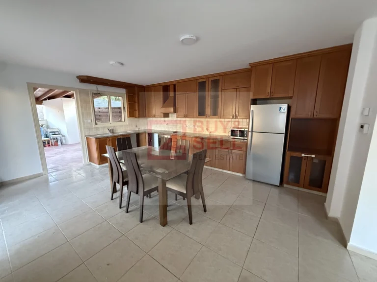 3 Bedroom House for Rent in Parekklisia, Limassol District