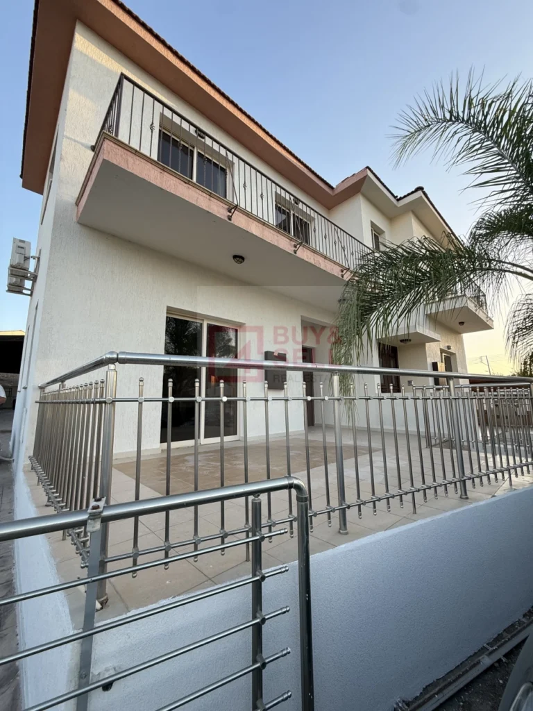 3 Bedroom House for Rent in Parekklisia, Limassol District