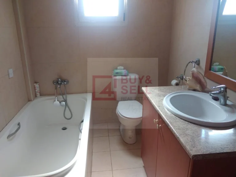 3 Bedroom House for Sale in Agios Tychonas, Limassol District