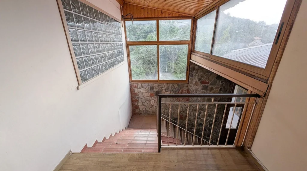 841m² Building for Sale in Pedoulas, Nicosia District