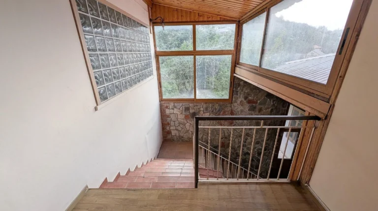 841m² Building for Sale in Pedoulas, Nicosia District