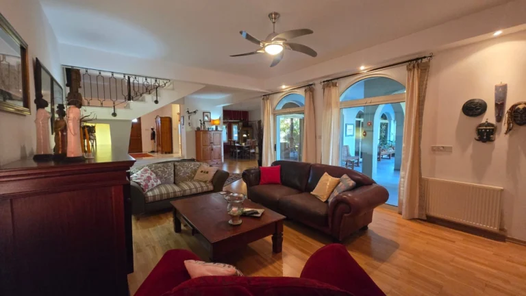 5 Bedroom House for Sale in Germasogeia, Limassol District