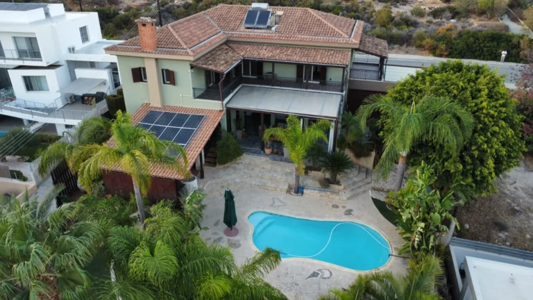 5 Bedroom House for Sale in Germasogeia, Limassol District