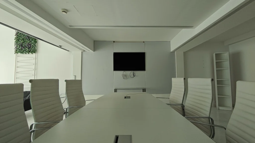 300m² Office for Rent in Limassol District