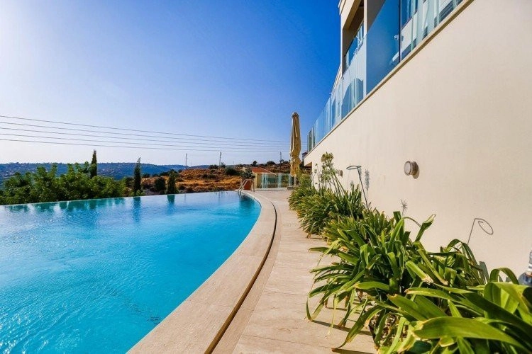 6+ Bedroom House for Sale in Erimi, Limassol District