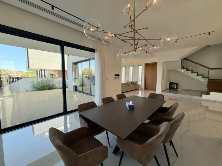 5 Bedroom House for Sale in Agios Tychonas, Limassol District