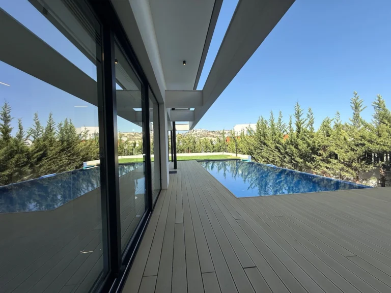 5 Bedroom House for Sale in Agios Tychonas, Limassol District