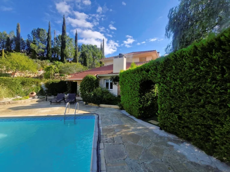 5 Bedroom House for Sale in Laneia, Limassol District