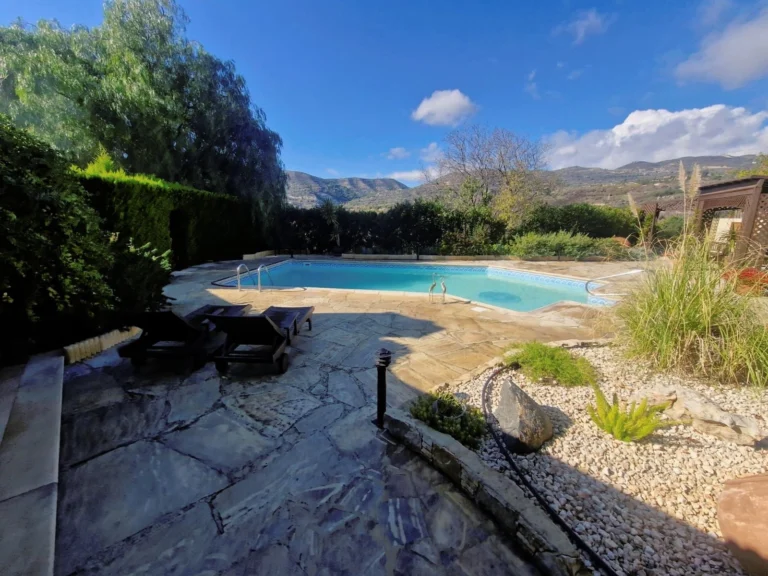 5 Bedroom House for Sale in Laneia, Limassol District