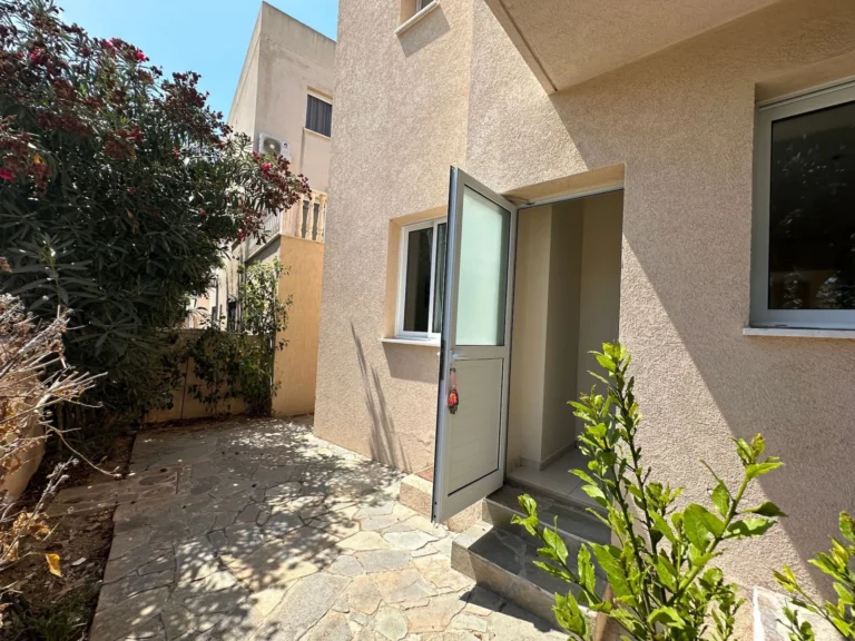 3 Bedroom House for Sale in Paphos – Moutallos