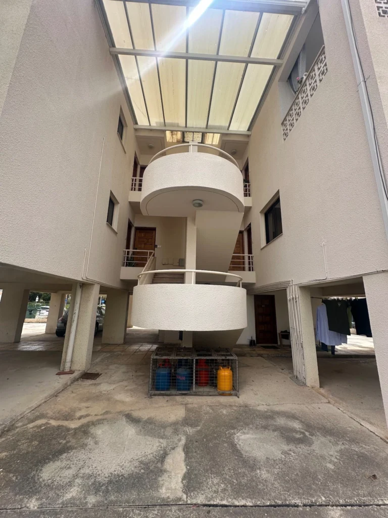 425m² Building for Sale in Kato Paphos