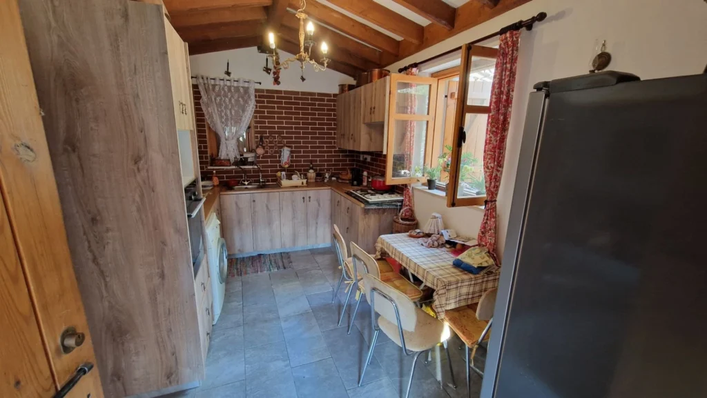 2 Bedroom House for Sale in Palaiomylos, Limassol District