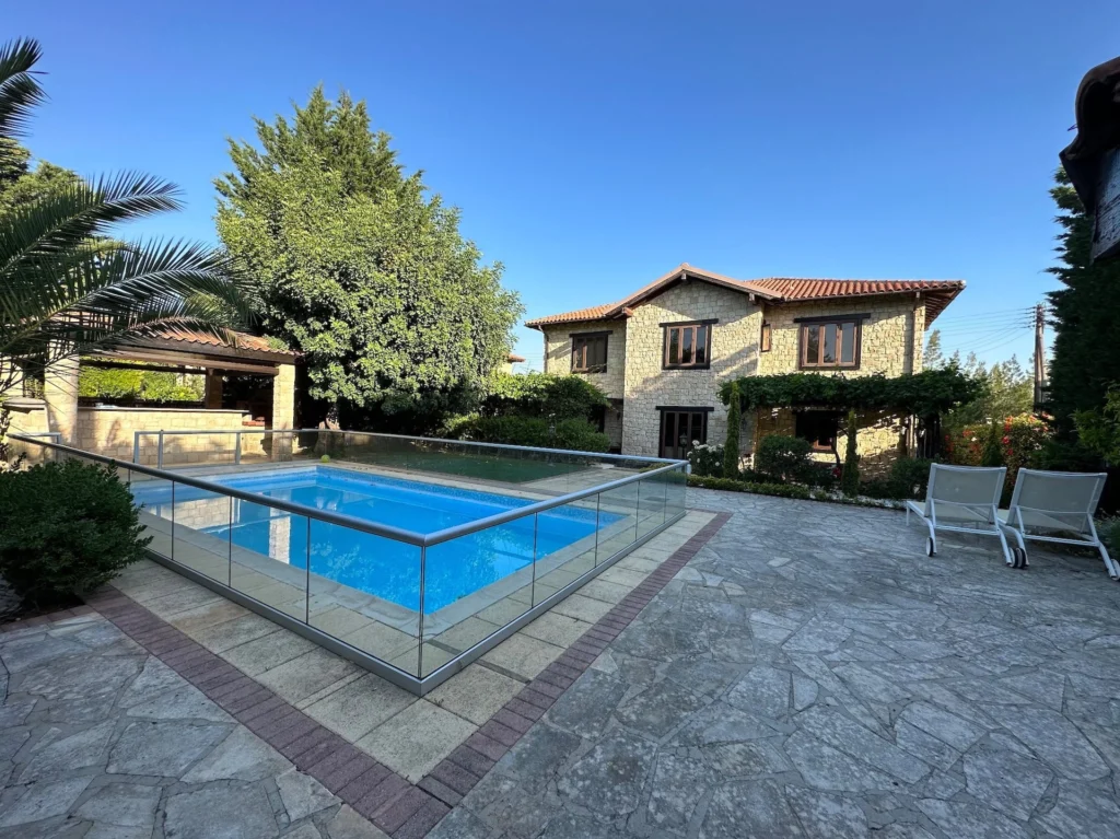 5 Bedroom House for Sale in Limassol District