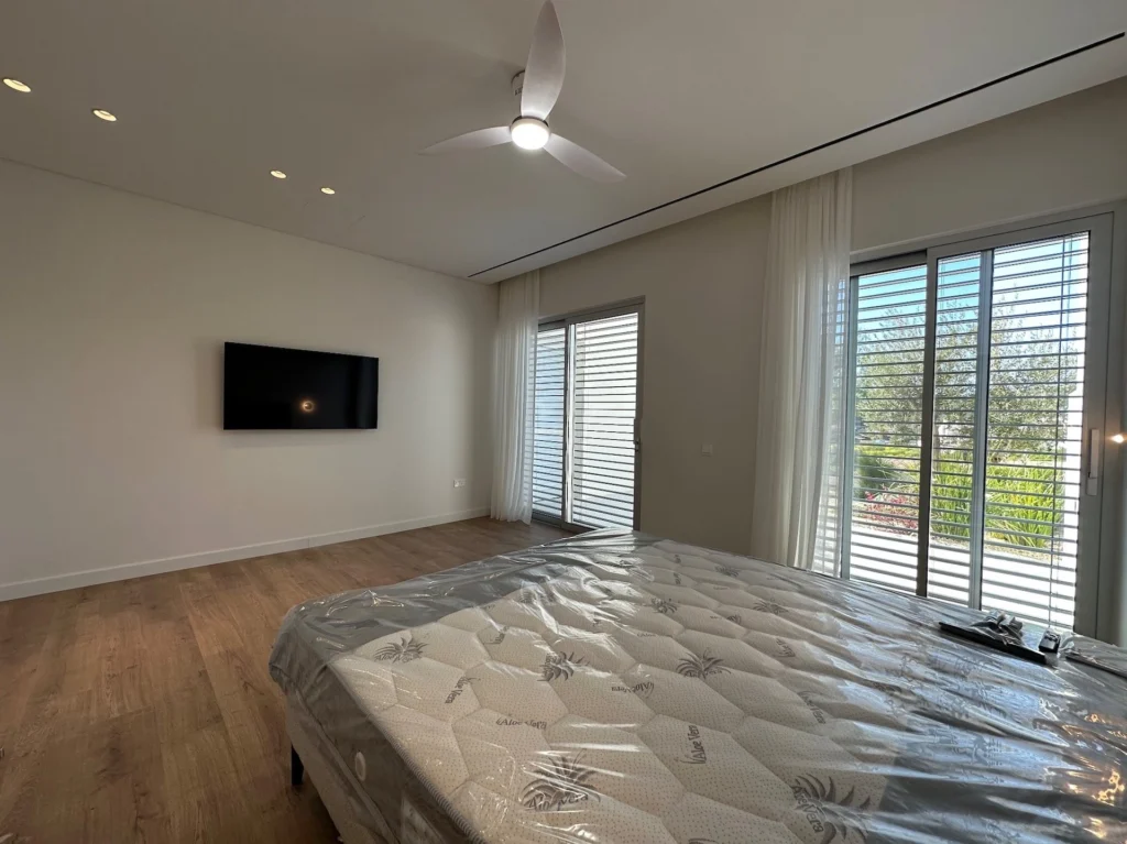 6+ Bedroom House for Rent in Agios Tychonas, Limassol District