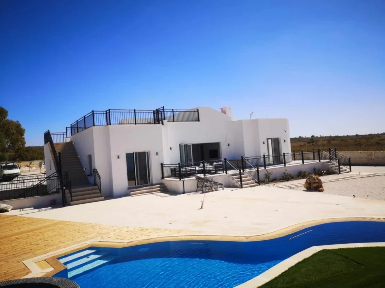 5 Bedroom House for Sale in Kathikas, Paphos District