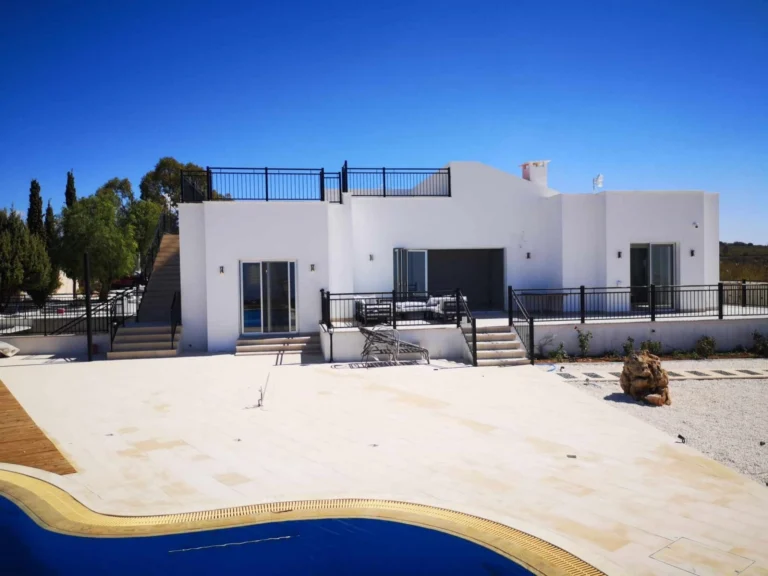 5 Bedroom House for Sale in Kathikas, Paphos District