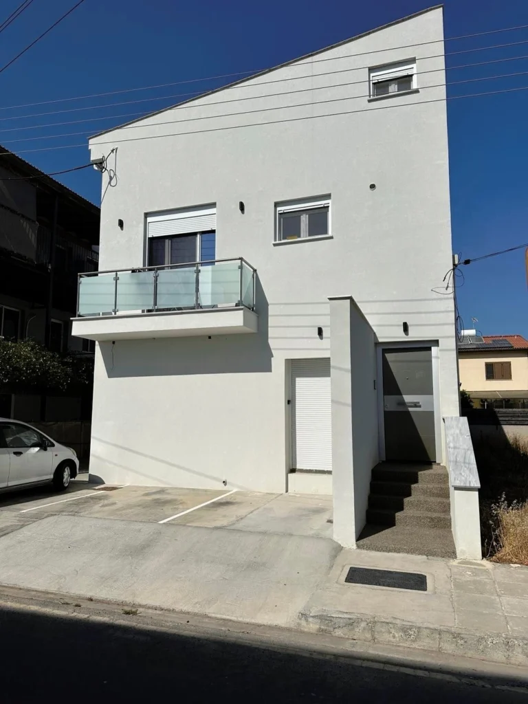 4 Bedroom Apartment for Sale in Asomatos, Limassol District