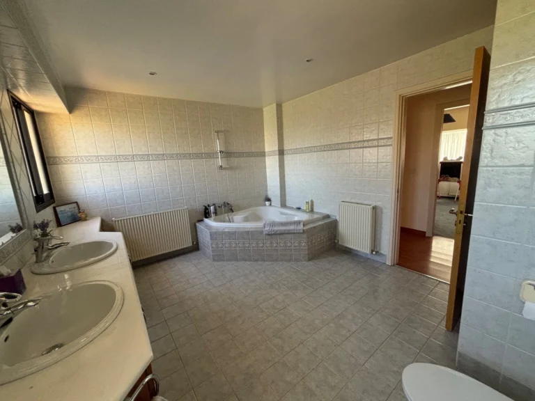 5 Bedroom House for Sale in Limassol – Agios Nektarios