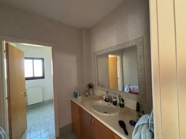 5 Bedroom House for Sale in Limassol – Agios Nektarios