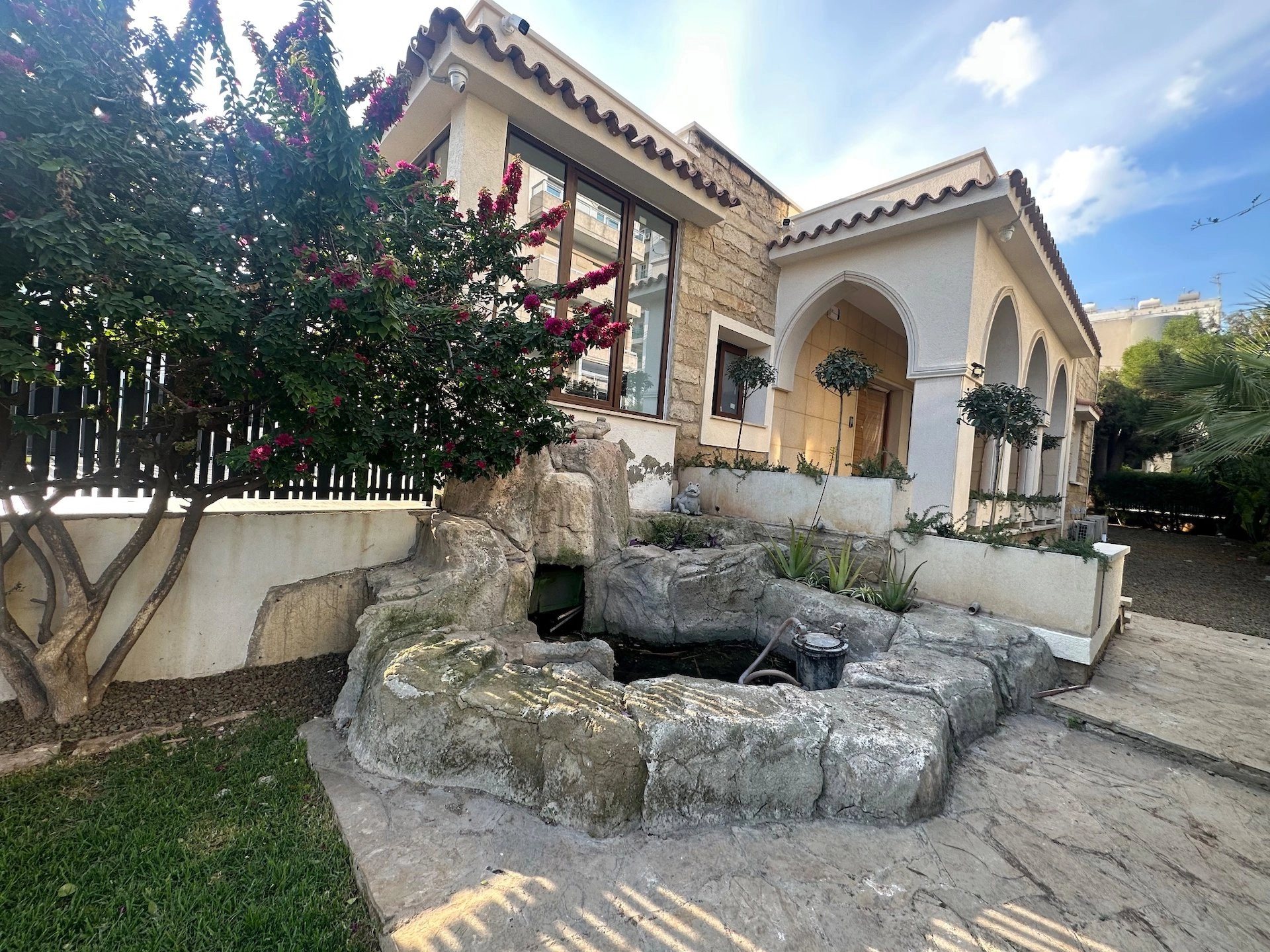 280m² Building for Rent in Limassol – Agia Zoni