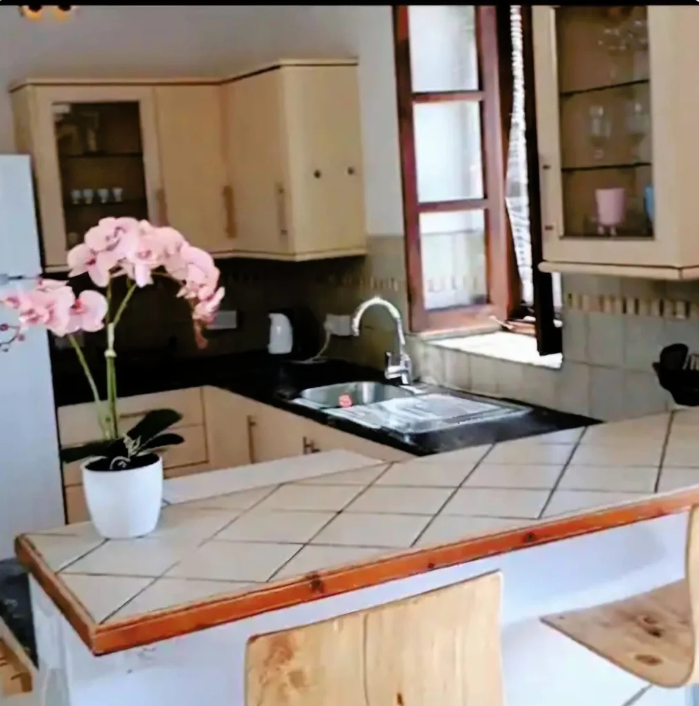 2 Bedroom House for Sale in Pentakomo, Limassol District