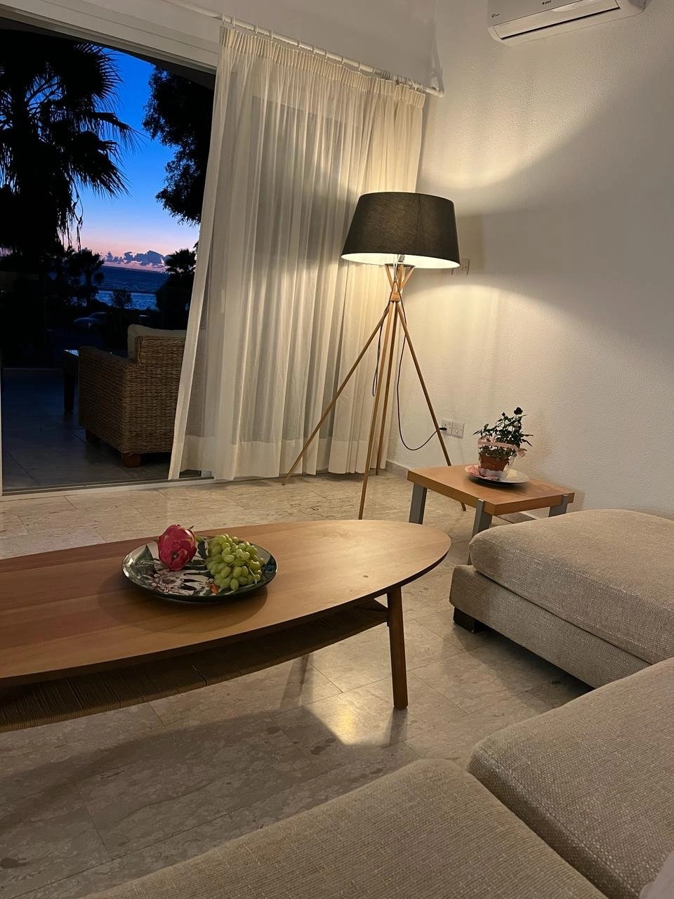 2 Bedroom Apartment for Rent in Amathounta, Limassol District