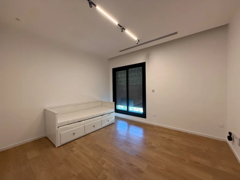 5 Bedroom House for Rent in Agios Tychonas, Limassol District