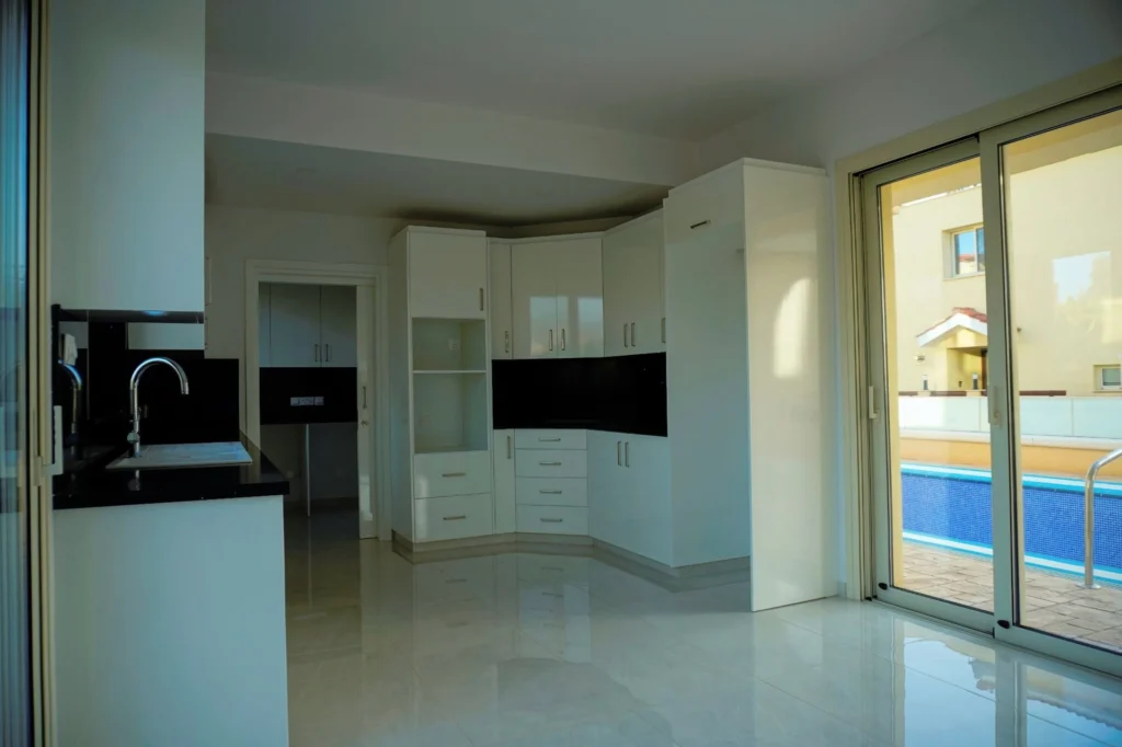 3 Bedroom House for Sale in Kissonerga, Paphos District