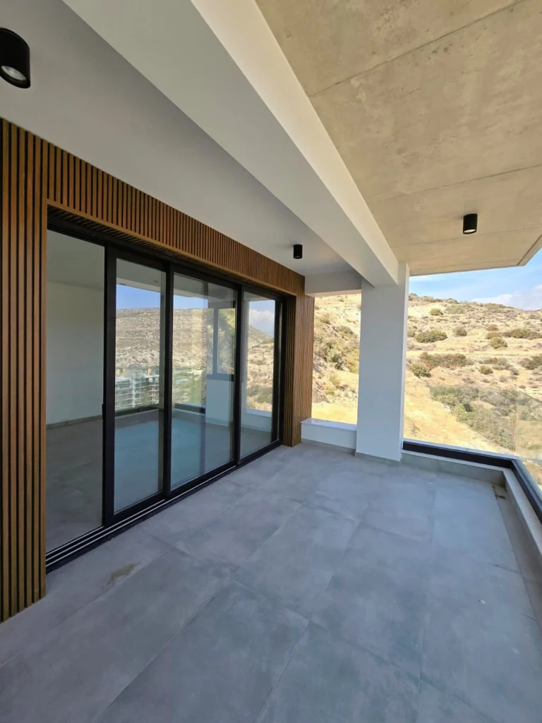 2 Bedroom Apartment for Sale in Germasogeia, Limassol District