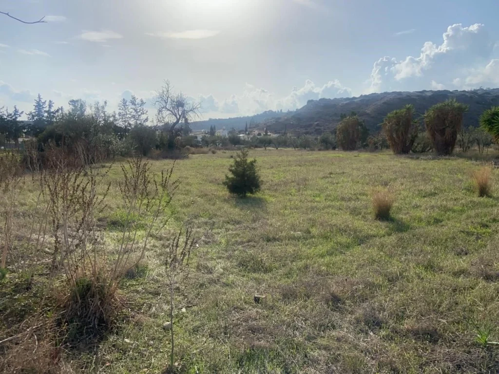 4,544m² Plot for Sale in Agios Tychonas, Limassol District