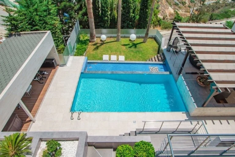 5 Bedroom House for Sale in Agios Tychonas, Limassol District