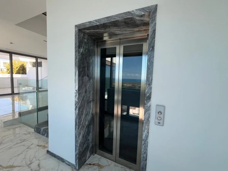 540m² House for Sale in Peyia, Paphos District