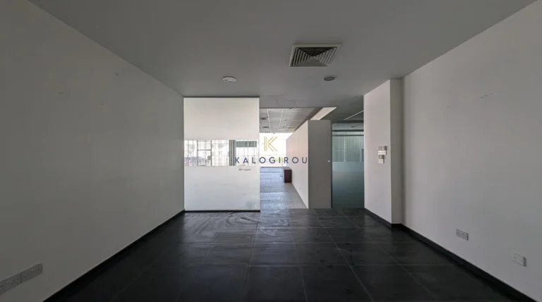 1392m² Commercial for Sale in Nicosia – Kaimakli