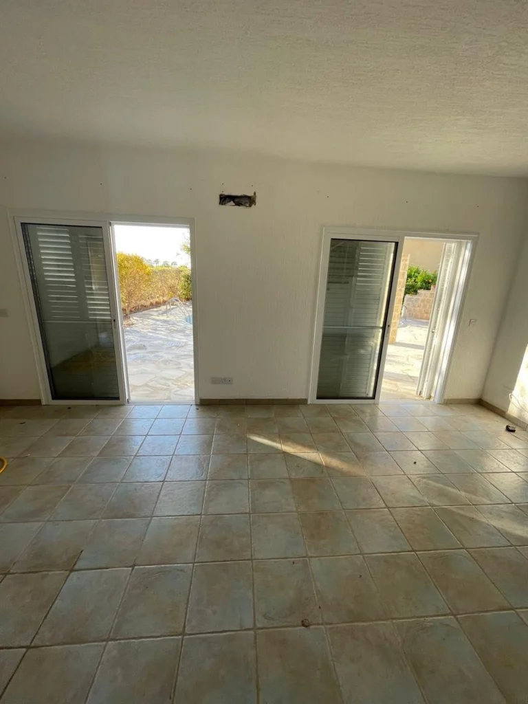 3 Bedroom House for Sale in Argaka, Paphos District